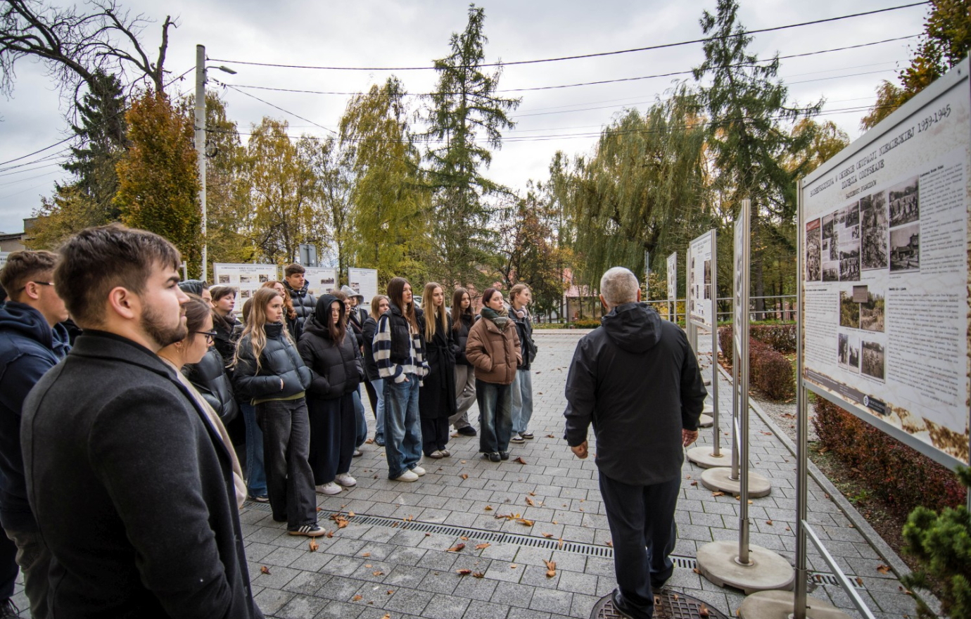 Wystawa „Bocheńszczyzna w okresie okupacji” kontynuuje swoją podróż po Bochni